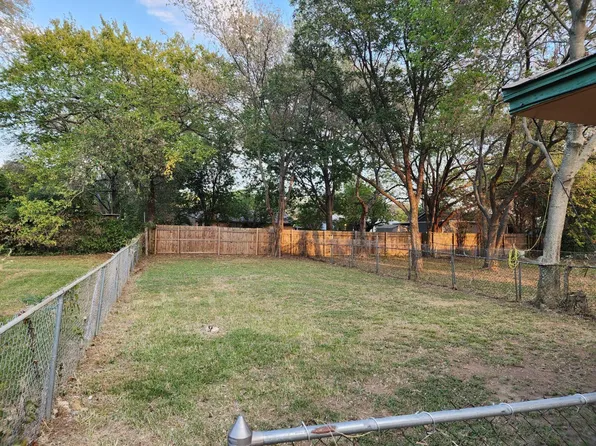 857 Broadway Ave APT 5, Euless, TX 76040