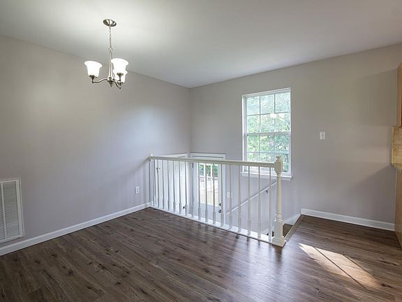 2nd image of 333 Fern Dr SE