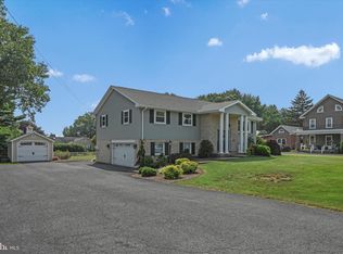 1202 W Main St, Ephrata, PA 17522