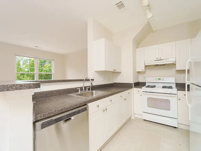 11391 Aristotle Dr #214 — Photo 5