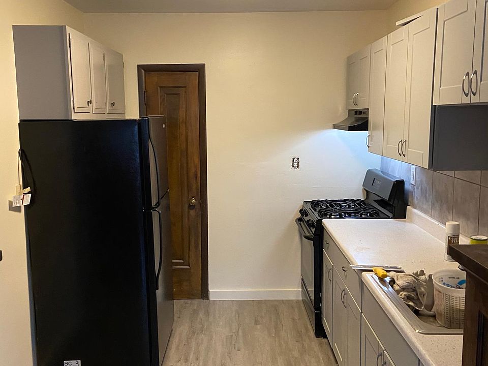 1st image of 4214 Fremont Ave N APT 3