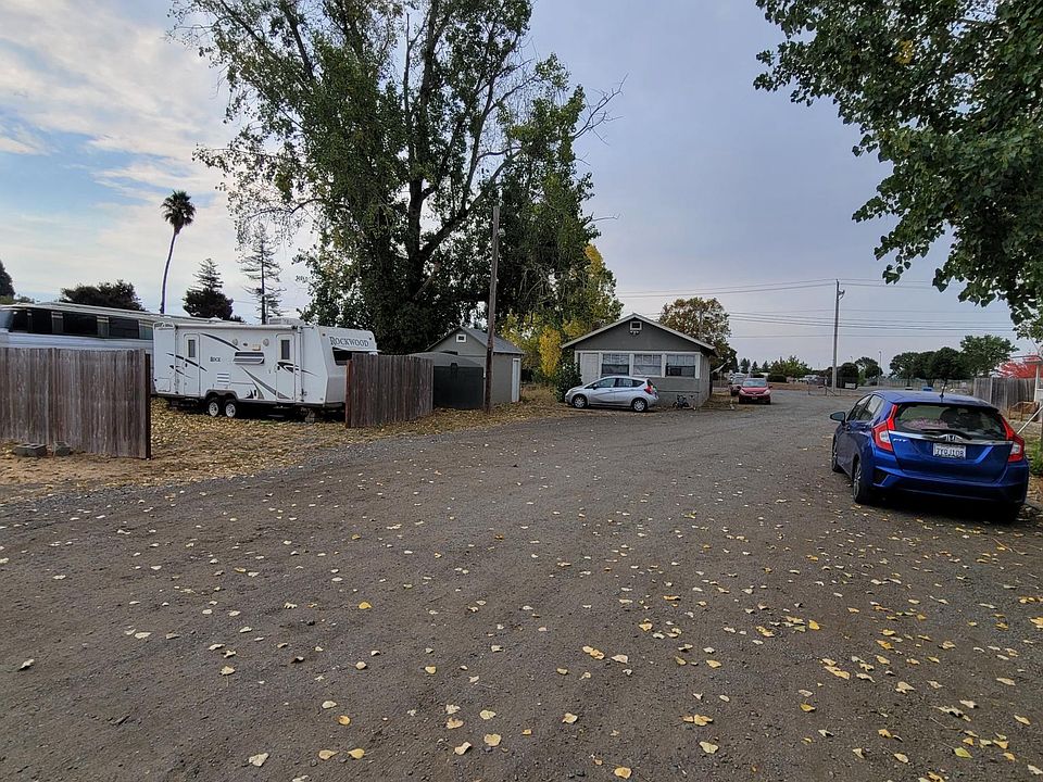2nd image of 3317 Sebastopol Rd #E