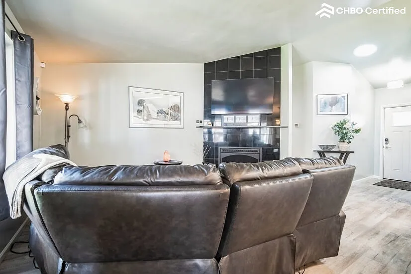 Furnished 3 Bedroom Duplex in Marysville — Photo 4