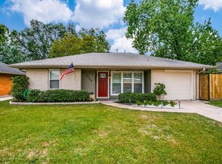 4725 Chrystell Ln, Houston, TX 77092