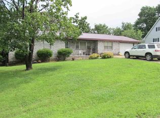 118 W 13th St, Yellville, AR 72687