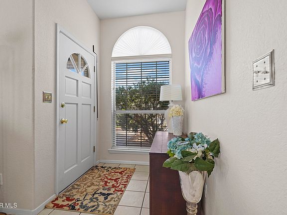 3rd image of 6842 Pasatiempo Cir