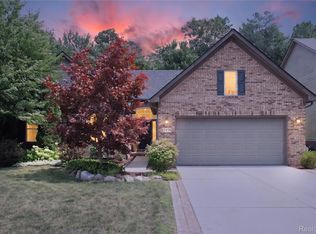 17174 Dew Point Ct, Romulus, MI 48174