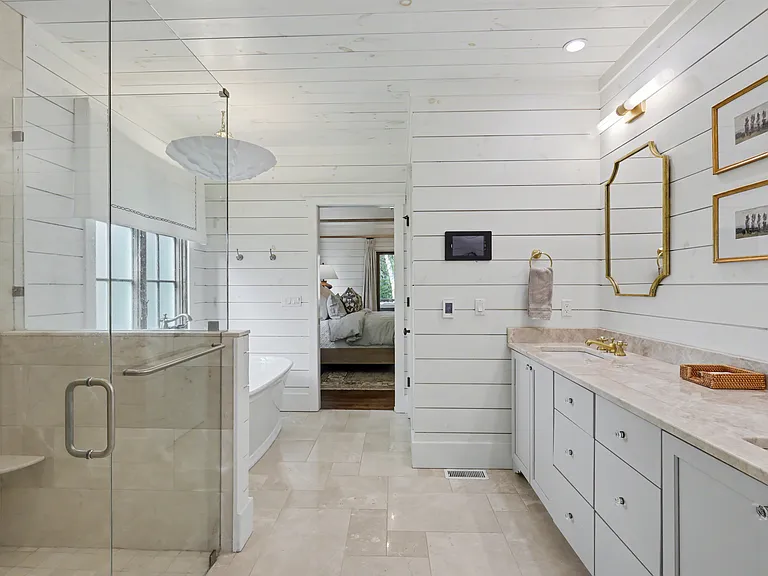 545 Cross Creek Trl — Photo 41