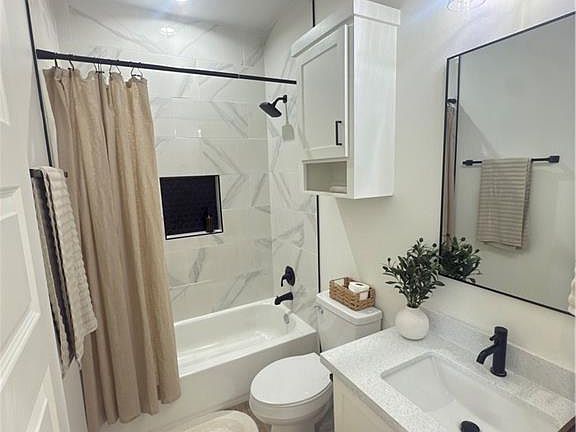 4th image of 2600 Bald Cypress Dr #2