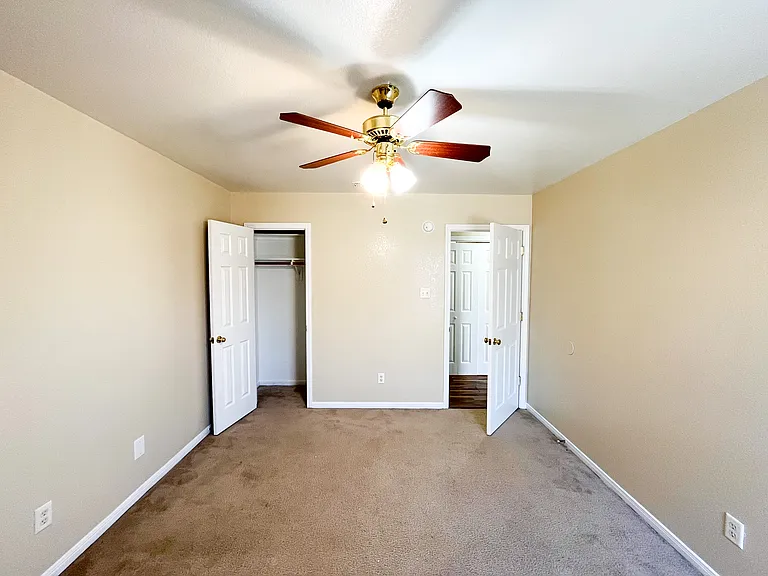 1303 Nicholas Cir #B — Photo 28
