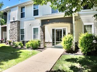 10325 Providence Dr UNIT 104, Johnston, IA 50131