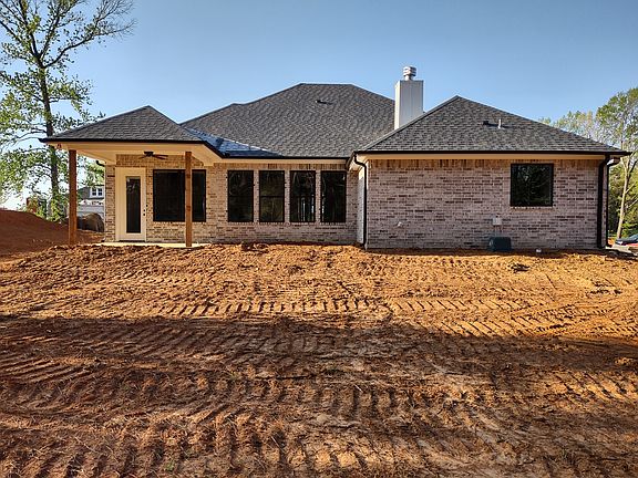 4th image of 18323 Timber Oaks Dr