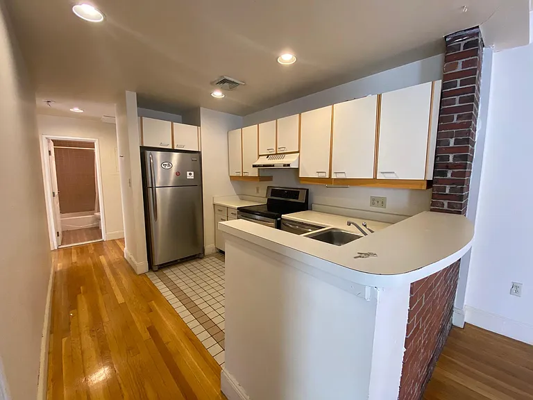 42 Worcester Sq #7 — Photo 1