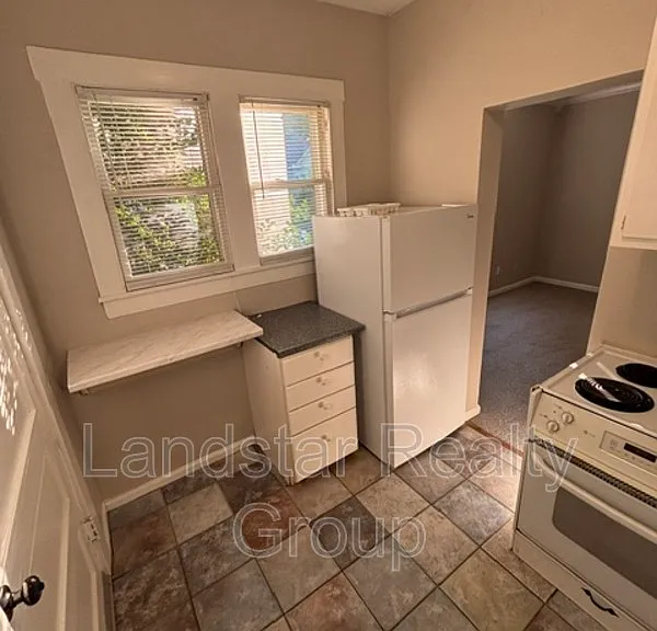 2127 Grinstead Dr #1 — Photo 27