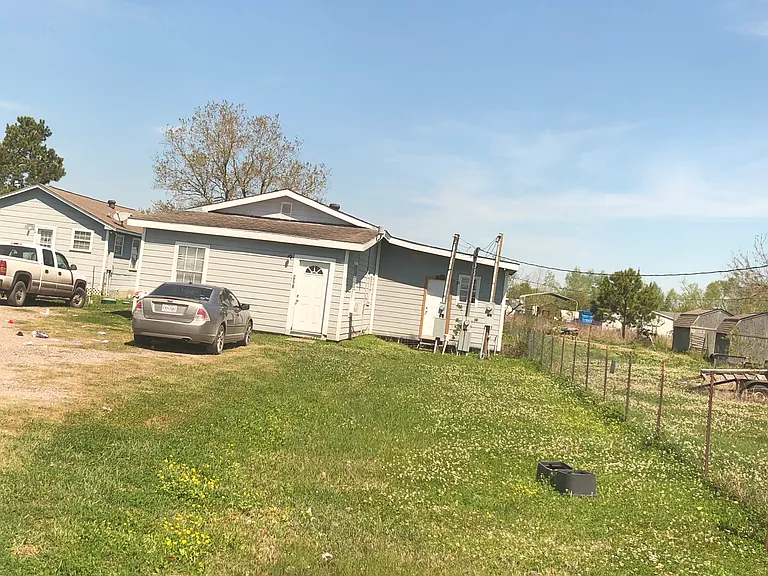 335 County Road 6022B #B — Photo 1