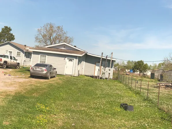 335 County Road 6022b Spc B, Dayton, TX 77535