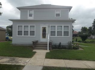1705 Ivy St, Tyndall, SD 57066