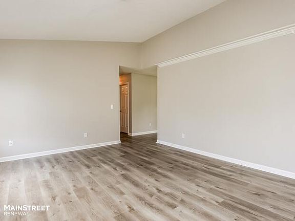 4th image of 1405 Hyalyn Ct