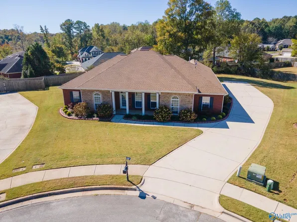 104 Newgate Ct, Madison, AL 35758