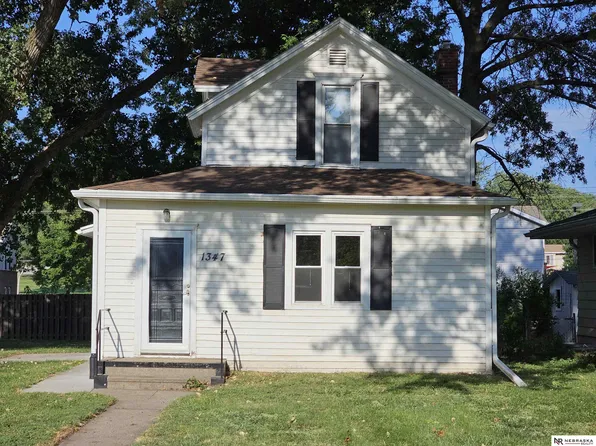 1347 N Broadway St, Wahoo, NE 68066