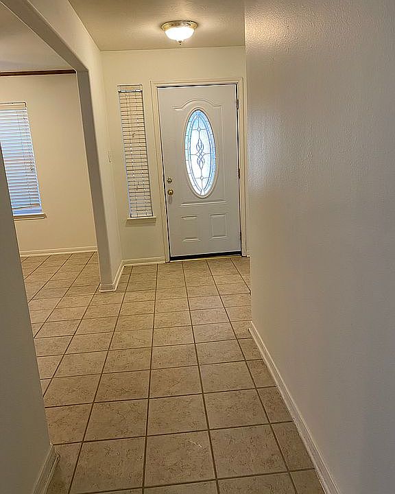 1st image of 12019 Piney Bend Dr