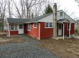 69 Pachaug Trl, Monroe, CT 06468