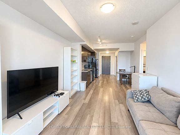 4th image of 7171 Yonge St Unit 2103
