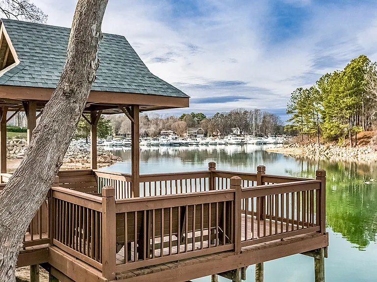 Sailpointe at Lake Norman — Photo 49
