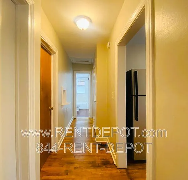 629 S Harlan Ave #C — Photo 4