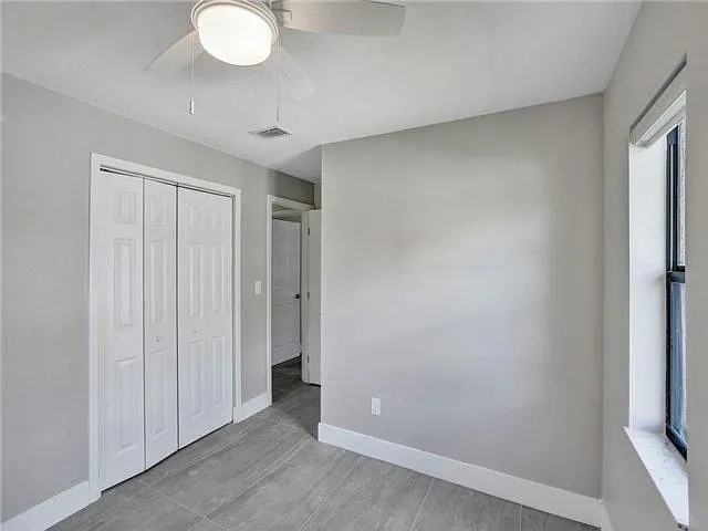 11627 SW 50th St — Photo 18