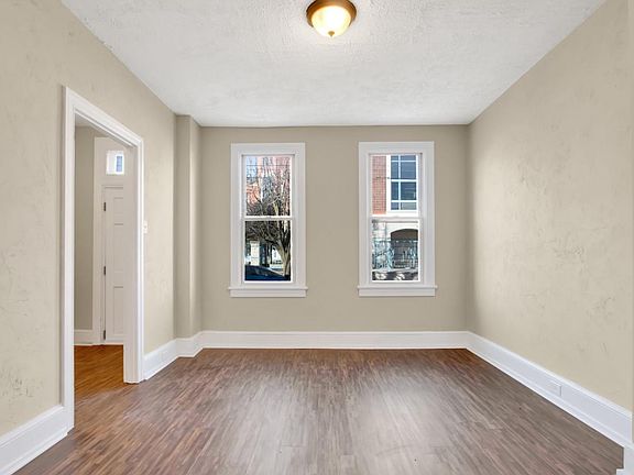 5th image of 562 W King St