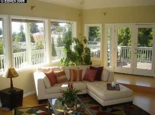 128 Vicente Rd, Berkeley, CA 94705