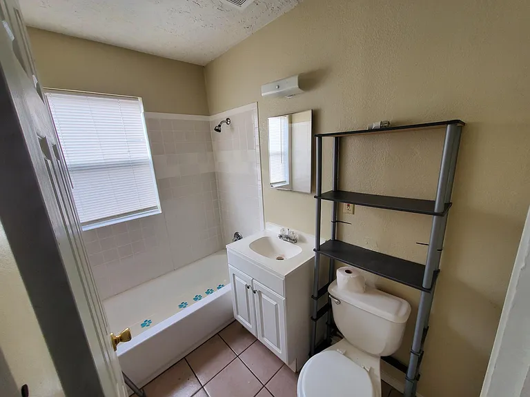 1414 NW Lincoln Ave — Photo 31