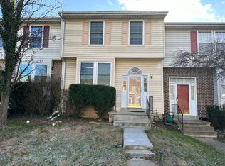 25 Blue Sky Dr, Owings Mills, MD 21117