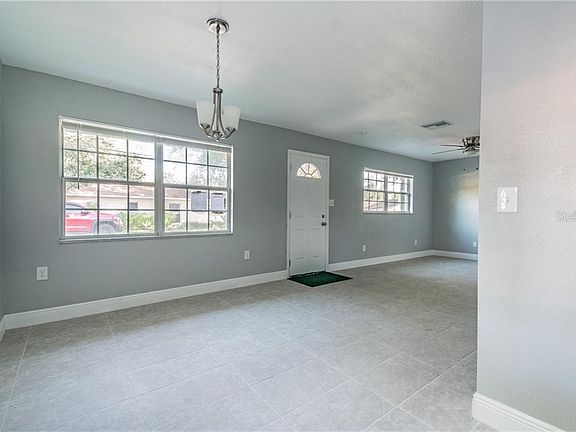 3rd image of 8422 N Elmer St