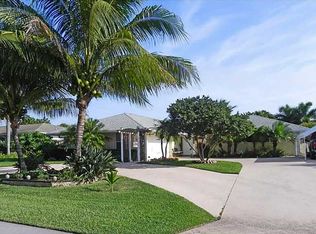 9856 Dogwood Ave, Palm Beach Gardens, FL 33410