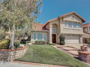 28838 Shadow Valley Ln, Saugus, CA 91390