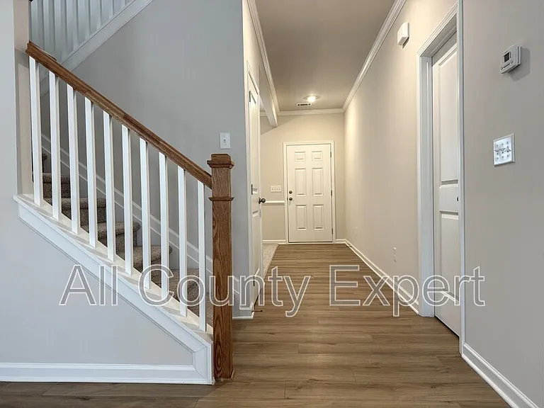 273 Bloomfield Cir — Photo 16