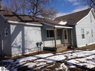 404 Mechanic St, Alma, MI 48801