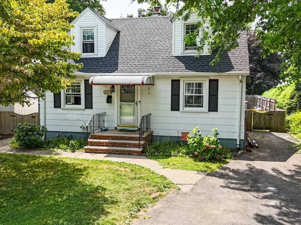 1024 Carnation Dr, New Milford, NJ 07646