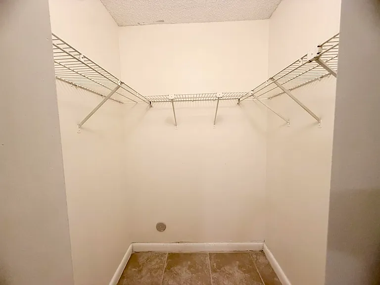 9955 Westview Dr #218 — Photo 11