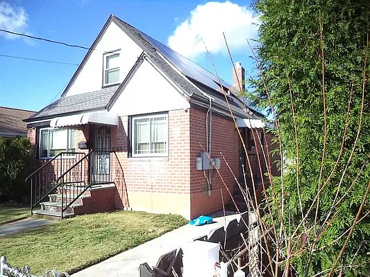 3rd image of 225-15 113th Ave