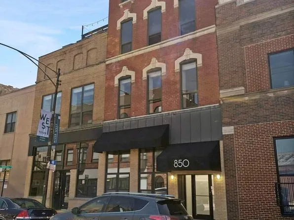 850 N Milwaukee Ave APT 302, Chicago, IL 60642