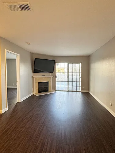 1200 Gaviota Ave #108 Photo 1