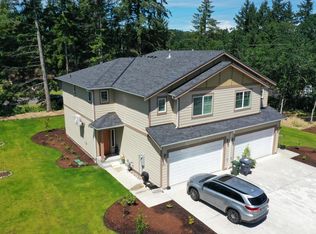 954 152nd St E, Tacoma, WA 98445