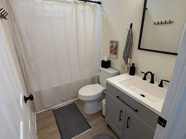 803 Churchill Dr — Photo 16