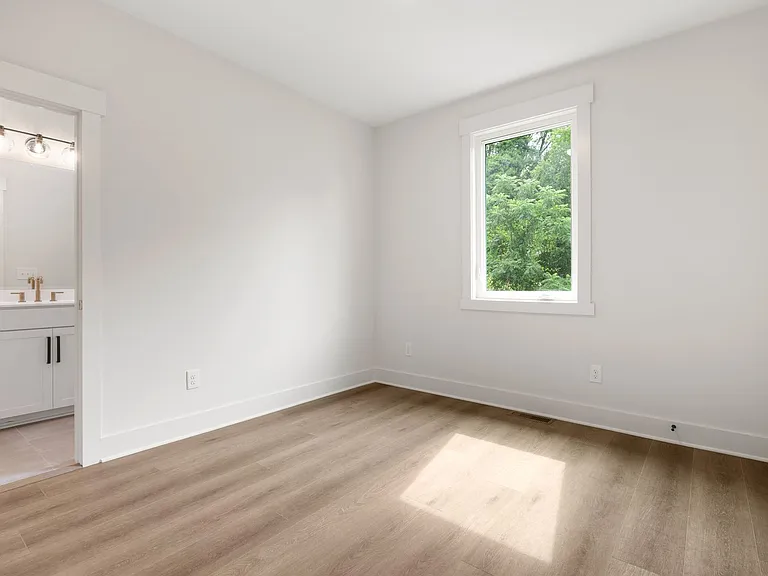 1015 Grant St — Photo 19