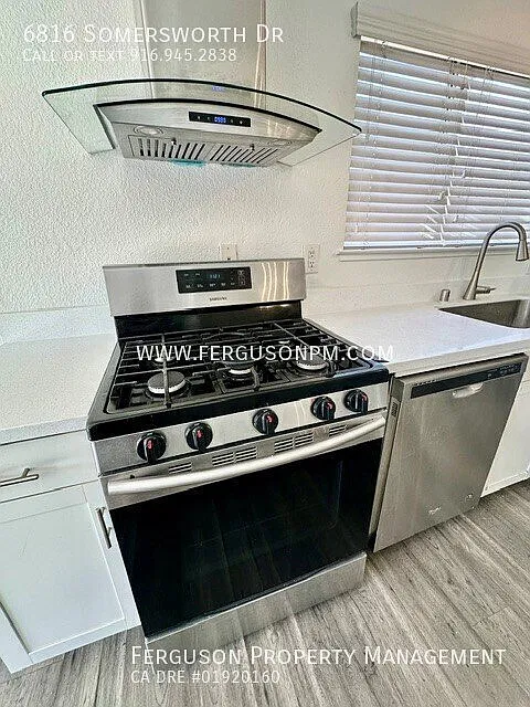 Nicely Updated Three Bedroom Home in Citrus Heights — Photo 4