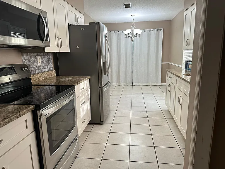 1725 David Dr — Photo 3