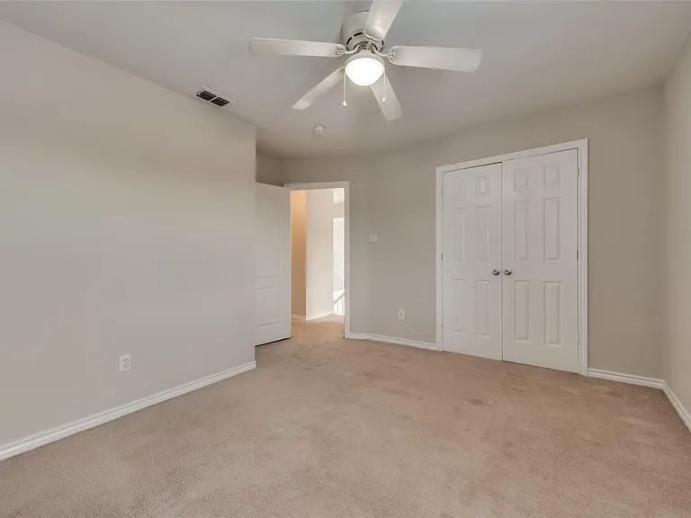 908 Stone Trail Dr — Photo 6